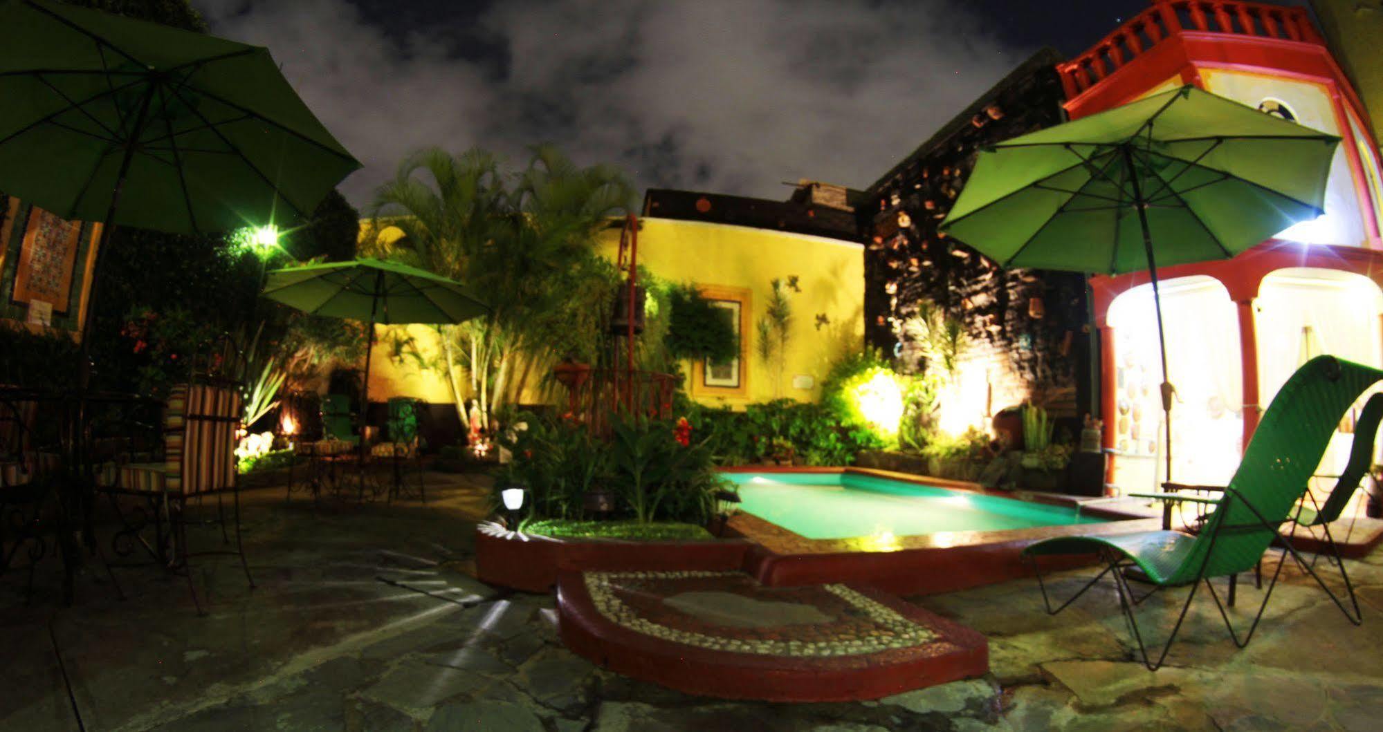 Hotel Casa Armonia Tlaquepaque Exterior photo